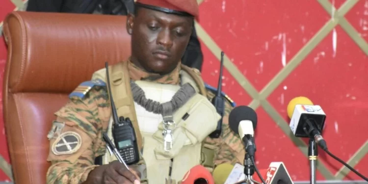 Burkina Faso: Ibrahim Traoré reçoit les diplomates et demande des soutiens