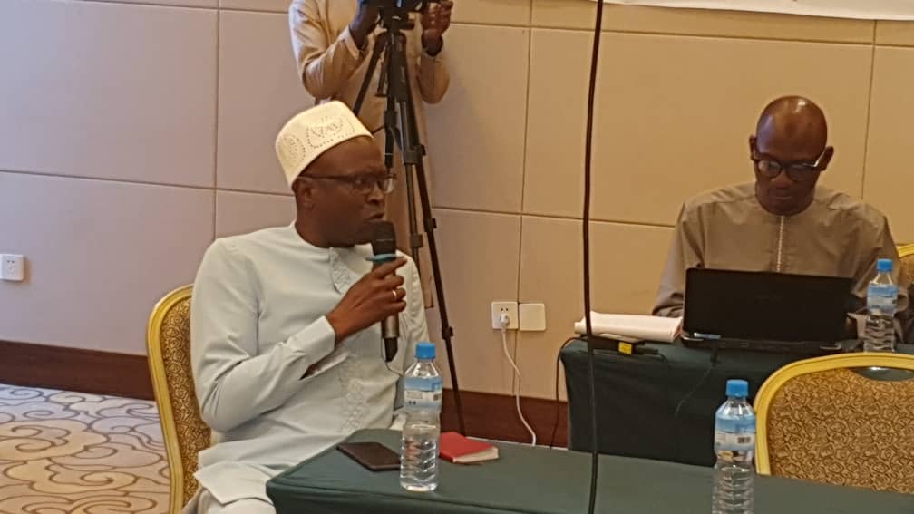 Conakry/Formation des Journalistes sur les Mines : Dr Ibrahima DIALLO, Directeur des Affaires Juridiques de l’ANAIM a exposé sur le volet infrastructure
