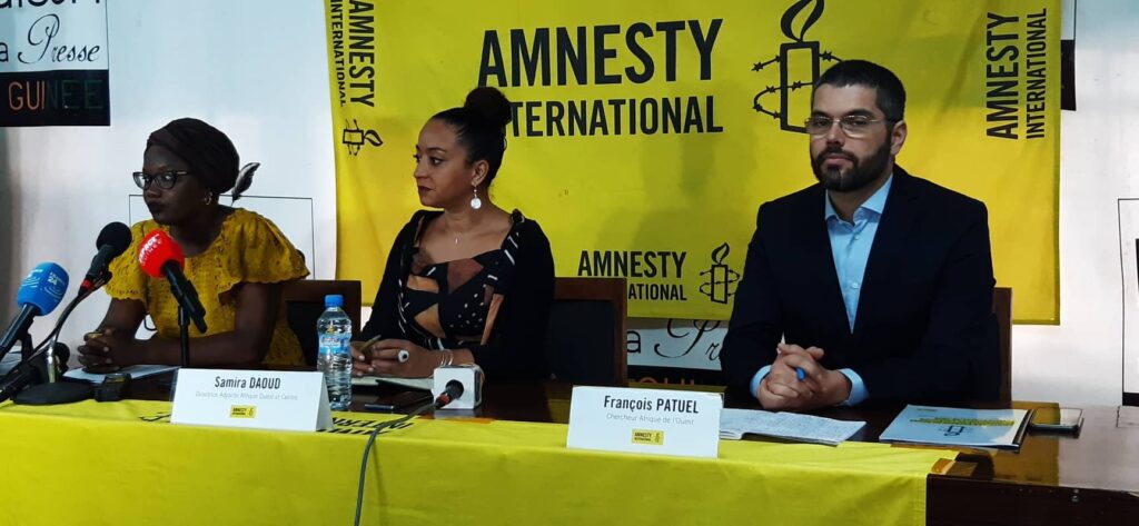 13 journalistes poursuivis en Guinée : Amnesty exige l’abandon des poursuites