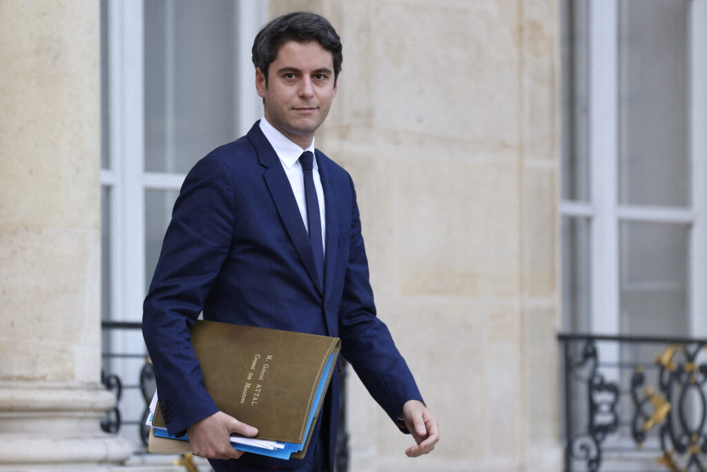 France : A 34 ans Gabriel Attal est le jeune premier ministre de la 5ème république