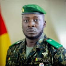 Abdoul Latif DIALLO : “Si la presse n’existait pas, si les journalistes courageux n’existaient pas, je ne pense pas que tu aurais survécu à la maison centrale de Conakry en 2009”.