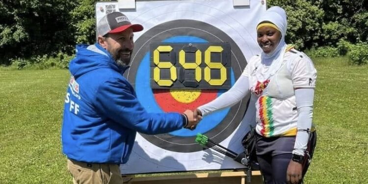 Tir à l’arc : Fatoumata Sylla valide sa qualification aux JO Paris 2024