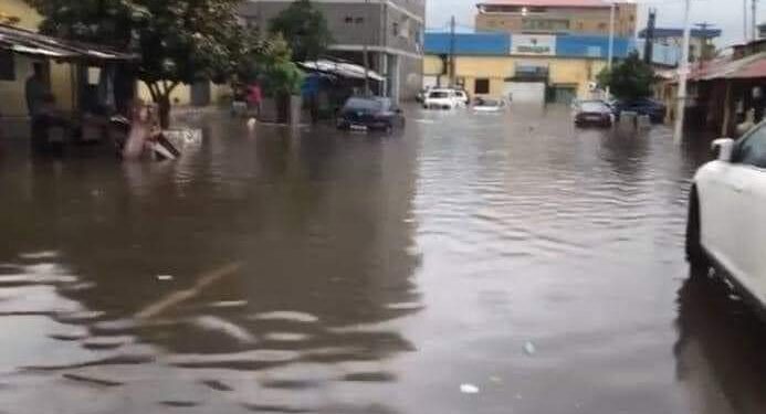 Guinée : les quartiers Coronthie et Tombo se réveillent les pieds dans l’eau