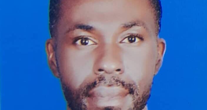 Ambassade de Guinée au Koweït : Lawson Latevi ex employé qui a abandonné son poste, se lance dans le harcèlement et dans l’arnaque contre les diplomates guinéens