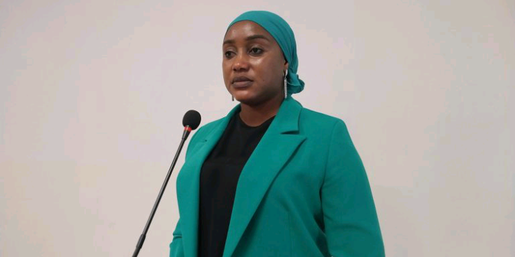 Contrôle quantités/qualité des minerais en Guinée: sur les traces de   Fatoumata CISSÉ cadre du ministère des Mines