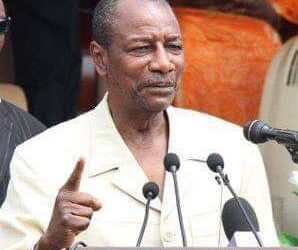 Guinée : Alpha Condé accusé de tentative de coup d’État (presse libérienne)