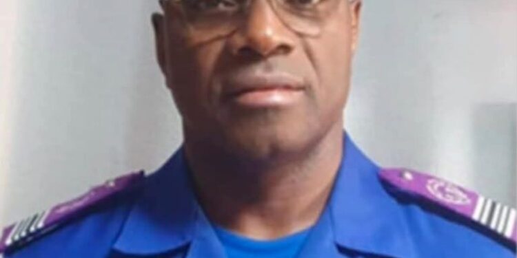 Douanes guinéennes :Colonel Cheick Gadiri CONDE nouveau directeur général