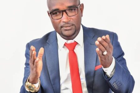 Année 2025 : Hamidou Barry, président de l’ANC et du PCDIC adresse ses vœux de nouvel an aux guinéens