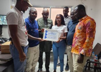 Guinée : A leur tour , les dirigeants de l’ISTHOG reconnaissent les efforts du PDG de JAGUAR SECURITY SERVICES en faveur de l’éducation !
