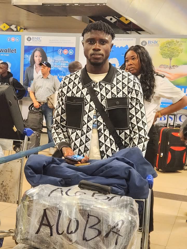 Mercato : Mohamed Saliou Bangoura Aloba a quitté Conakry pour son nouveau club en Algérie