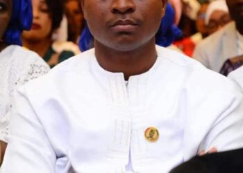 Dr Ibrahima Sory DIALLO seul abord du Bateau “union sacrée”, le PDG-RDA prend la poudre d’escampette !