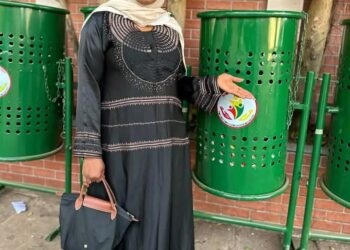 Agir pour un quartier plus propre : Remise de 10 poubelles modernes aux habitants de Hafia 3
