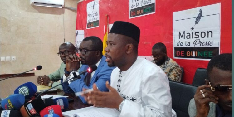 Référendum constitutionnel en Guinée : un trio de partis politiques émet des doutes et appelle au dialogue !