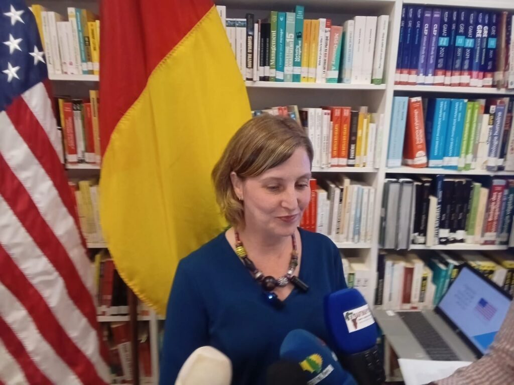 Bourse de voyage pour les États-Unis : 30 places disponibles ( ambassade)