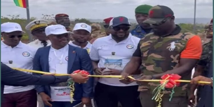 Dubréka : Le président Mamadi Doumbouya inaugure le pont unique de Tanènè!