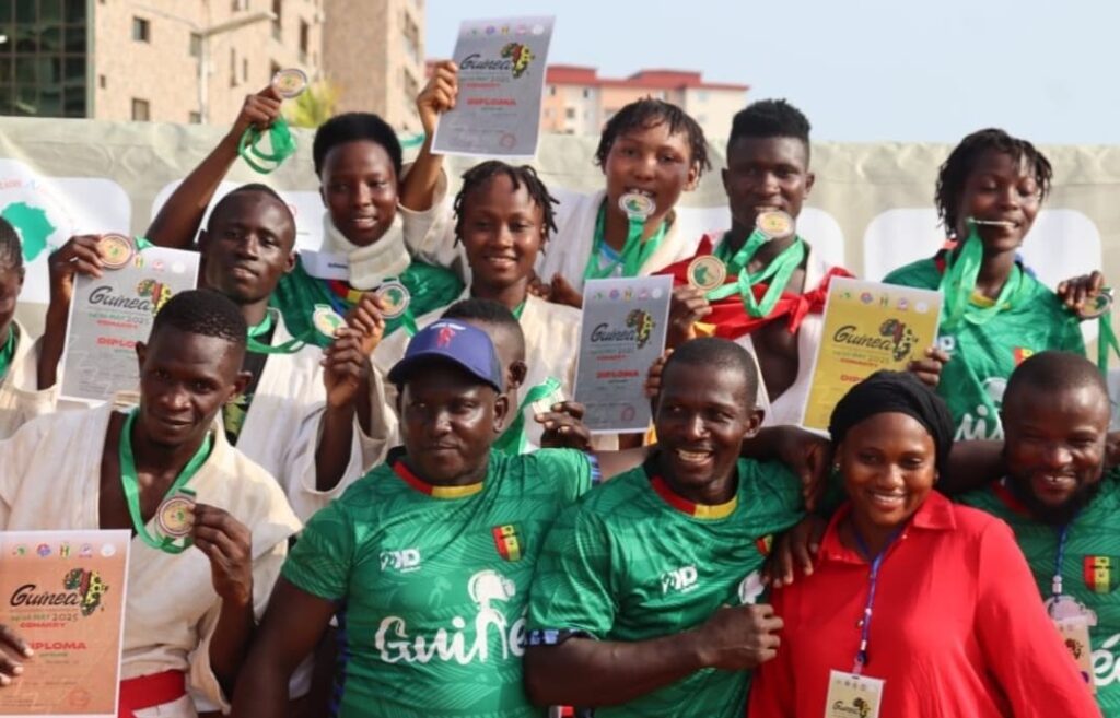 Fédération guinéenne de Sambo: après le Championnats d’Afrique , la fédération à couteau tiré avec les athlètes sauveurs !