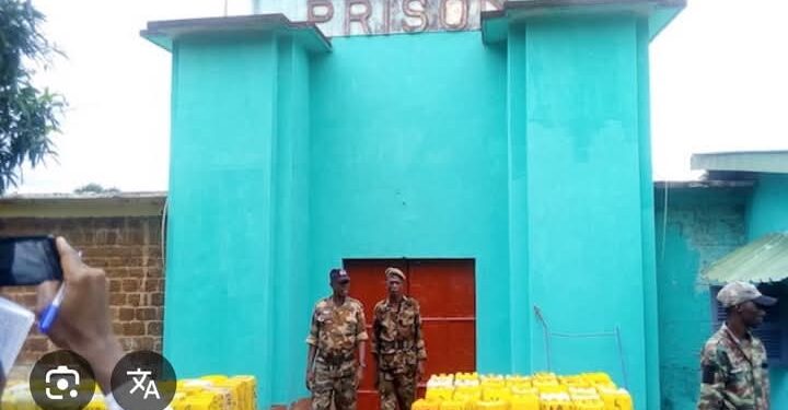 Tension à la prison de Kindia : les détenus en révolte contre des fouilles brutales