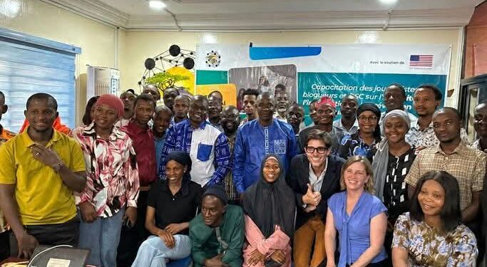 Guinee : l’ambassade des États-Unis lance son application dédiée aux cours d’anglais gratuits