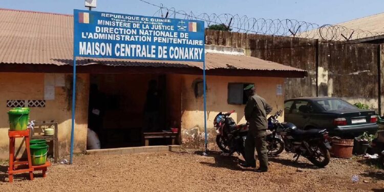 416 pèlerins escroqués : Hadja Domani Konaté et ses complices frauduleusement libérés de la maison centrale