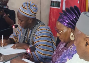Guinée : la coalition pour le “ oui” au référendum du 21 septembre se dote d’un cadre juridique ( déclaration)