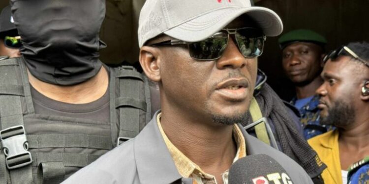 Les Services spéciaux incinèrent un stock massif de cocaïne : “notre objectif, faire de la Guinée un État sans drogue d’ici 2025-2026” (Simankan