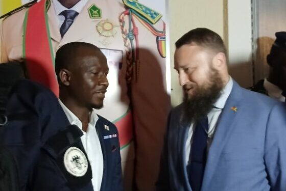 Les États-Unis initient une formation en intelligence artificielle au profit des Services spéciaux en Guinée
