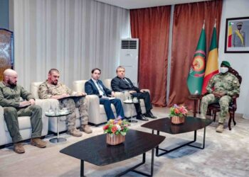 Mali : 3 jours après , le Président de la Transition échange avec l’Ambassadeur russe