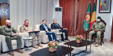 Mali : 3 jours après , le Président de la Transition échange avec l’Ambassadeur russe