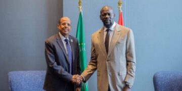 L’Union africaine se dit satisfaite de la gouvernance de Doumbouya et invite la Guinée à ‘’aider des pays voisins’’ Politique