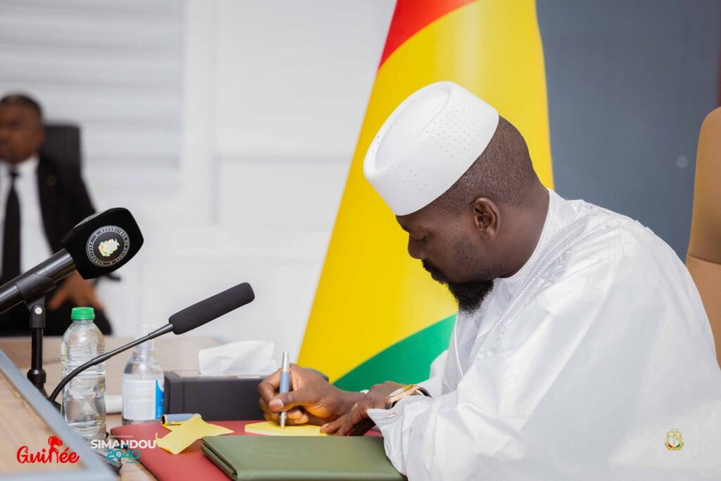Guinée : un magistrat radié pour avoir critiqué un décret du chef de l’exécutif