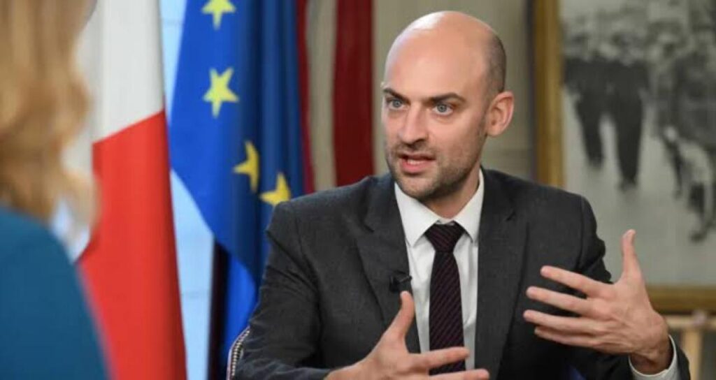 Decouverte de 6 corps dans une fosse commune en Guinée: le ministère français des affaires étrangères exprime son inquiétude