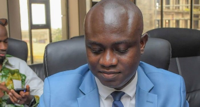 Guinée : le conseiller communication du ministère de la justice passe sa première nuit en prison , son procès s’ouvre ce mercredi